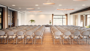 Zaal 5 is ideaal voor een theateropstelling en grote gezelschappen.